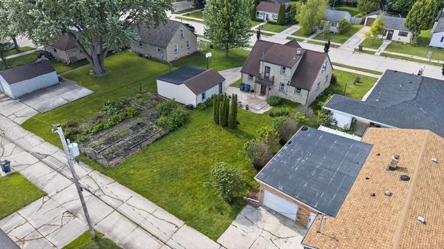 2114 Arizona AVENUE, Sheboygan, WI 53081
