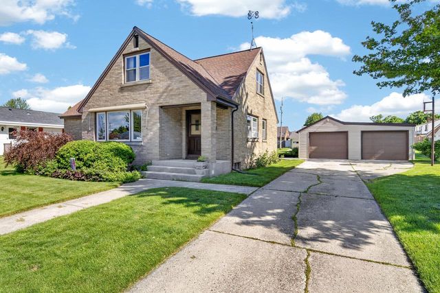 2114 Arizona AVENUE, Sheboygan, WI 53081