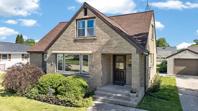 2114 Arizona AVENUE, Sheboygan, WI 53081