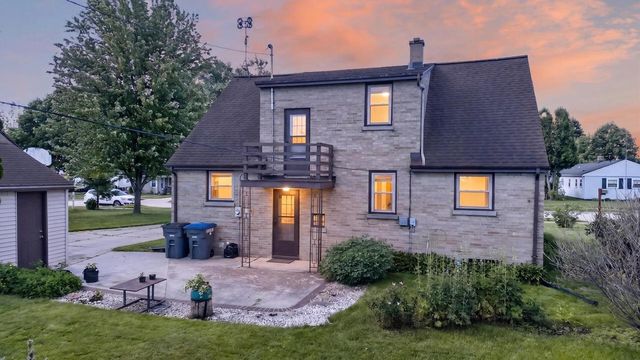 2114 Arizona AVENUE, Sheboygan, WI 53081