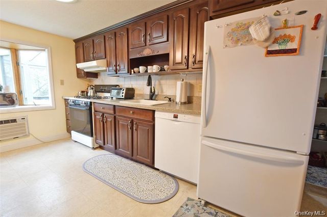 144 Division Avenue, West Sayville, NY 11796