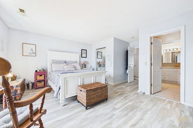 2743 Cranberry Hwy 13B, Wareham, MA 02571