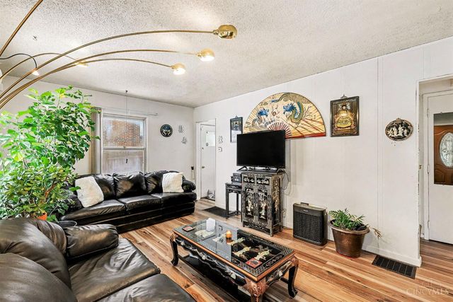 932 Lexington Avenue, Cincinnati, OH 45229