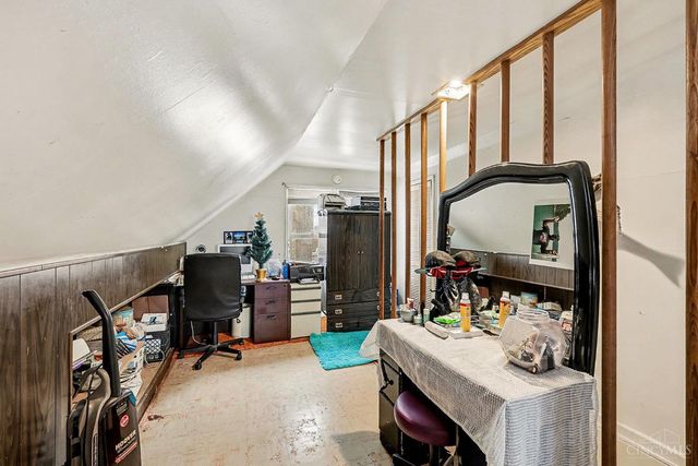 932 Lexington Avenue, Cincinnati, OH 45229