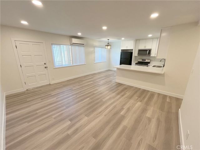 4419 Pennsylvania 10, La Crescenta, CA 91214