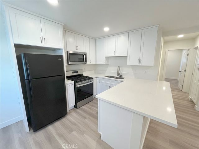 4419 Pennsylvania 10, La Crescenta, CA 91214