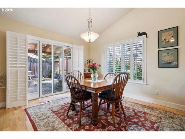 20967 YUKON St, Aurora, OR 97002