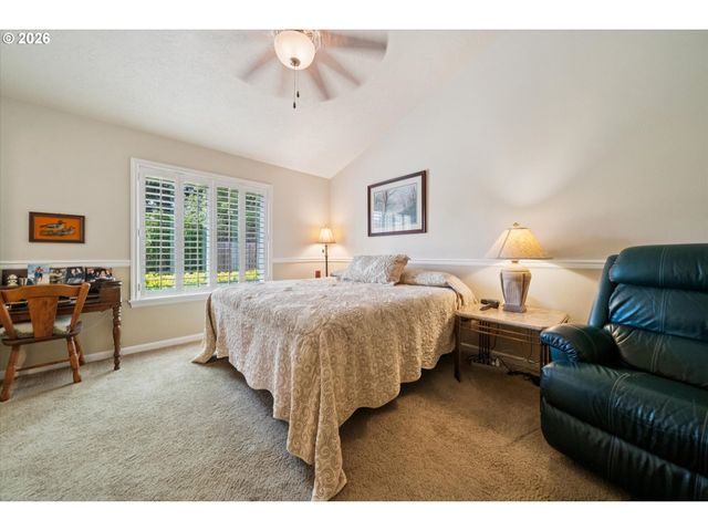 20967 YUKON St, Aurora, OR 97002