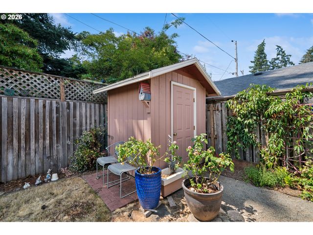 20967 YUKON St, Aurora, OR 97002