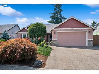 20967 YUKON St, Aurora, OR 97002