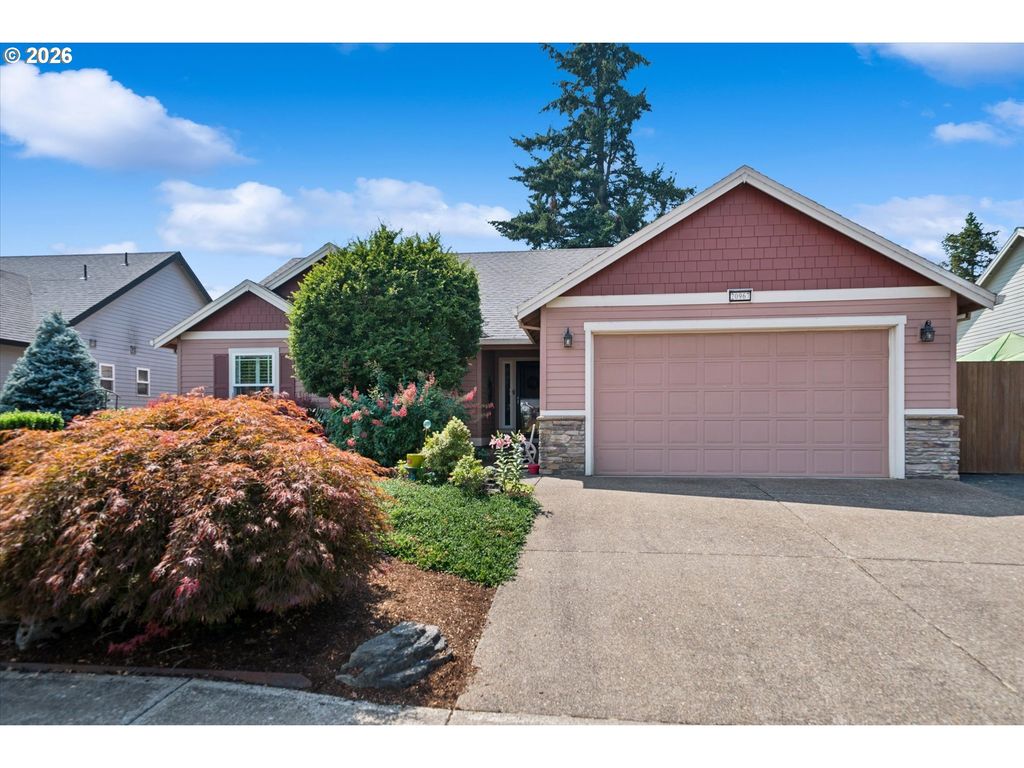 20967 YUKON St, Aurora, OR 97002