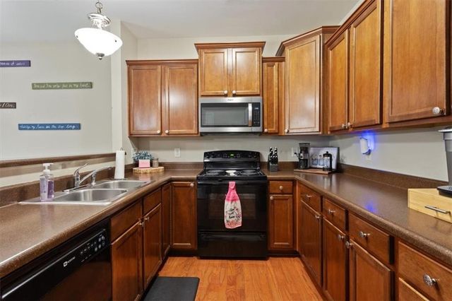 319 Oakview Way, Canton, GA 30114