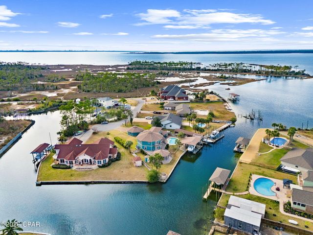 1004 Sunset Lane, Lynn Haven, FL 32444