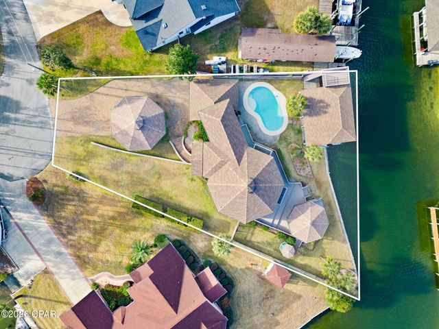 1004 Sunset Lane, Lynn Haven, FL 32444