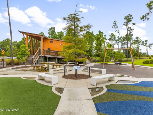 1004 Sunset Lane, Lynn Haven, FL 32444