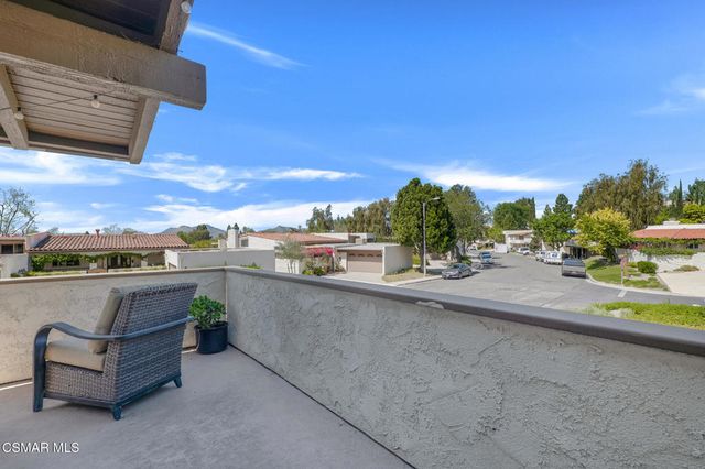 898 Woodlawn Drive, Thousand Oaks, CA 91360