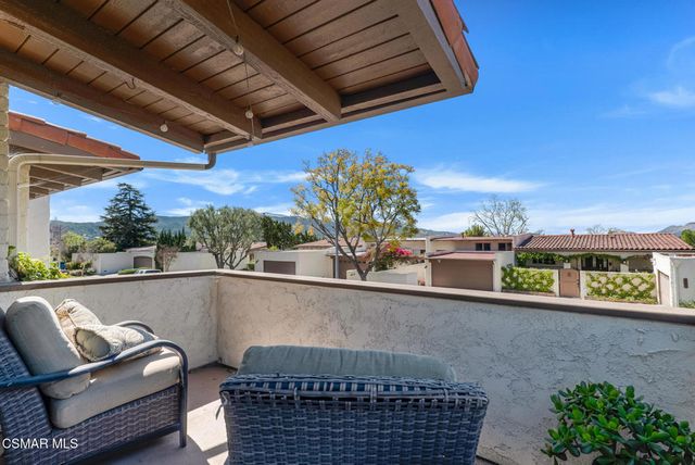 898 Woodlawn Drive, Thousand Oaks, CA 91360