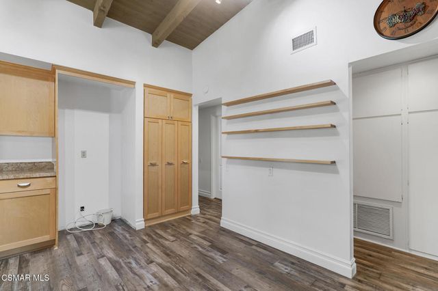 898 Woodlawn Drive, Thousand Oaks, CA 91360