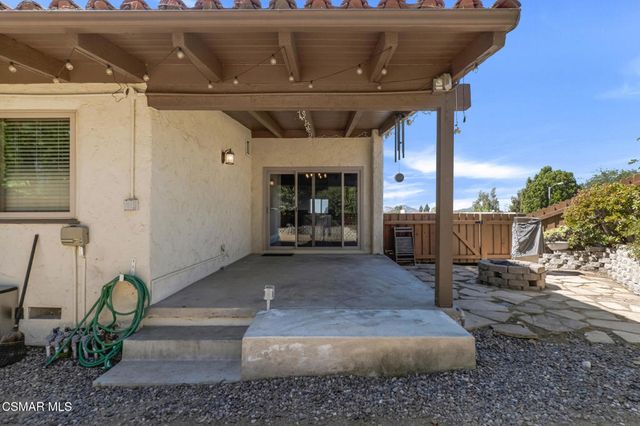 898 Woodlawn Drive, Thousand Oaks, CA 91360