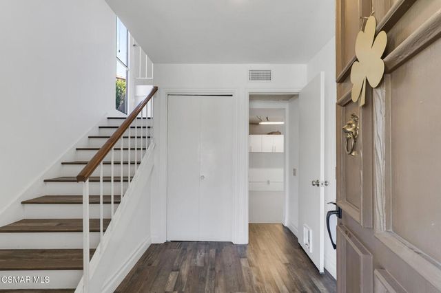 898 Woodlawn Drive, Thousand Oaks, CA 91360