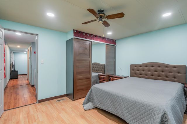 190-197 WEST 24TH ST, Bayonne, NJ 07002
