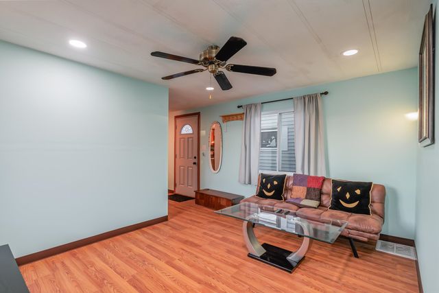 190-197 WEST 24TH ST, Bayonne, NJ 07002