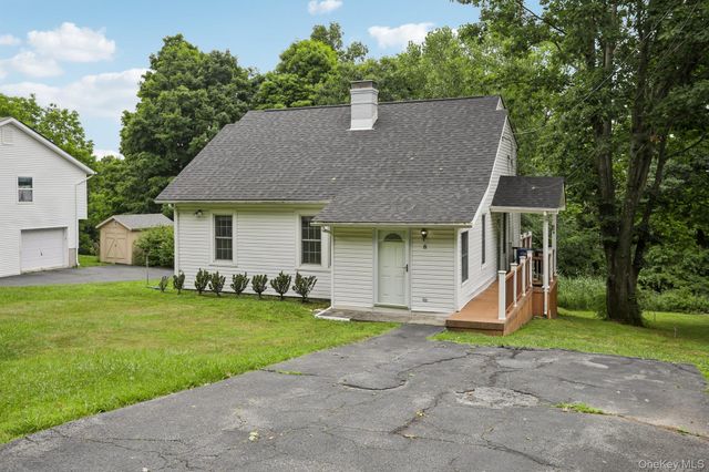 8 Sunset Heights, Monroe, NY 10950