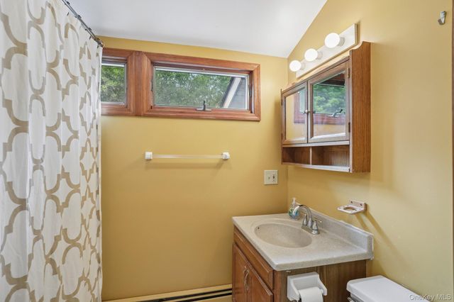8 Sunset Heights, Monroe, NY 10950
