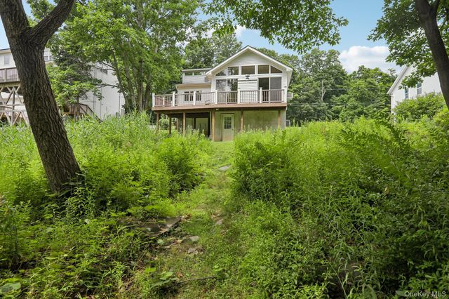 8 Sunset Heights, Monroe, NY 10950