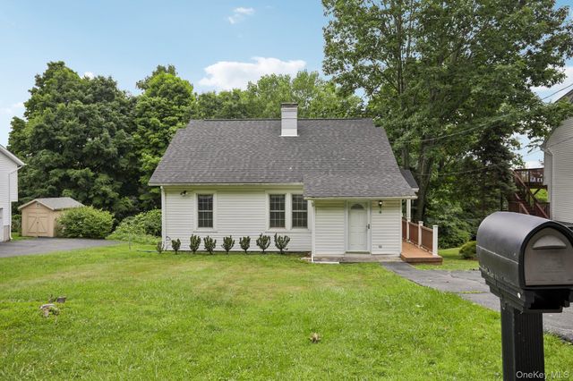 8 Sunset Heights, Monroe, NY 10950
