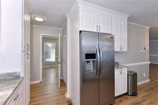 83 Springdale DR, Newport News, VA 23608