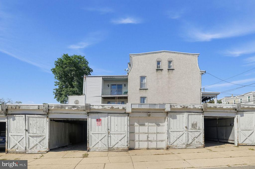 4118 MANAYUNK AVE, PHILADELPHIA, PA 19128 — photo 3