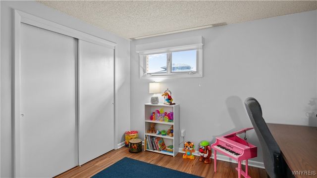 63 Constance Lane, Cheektowaga, NY 14227