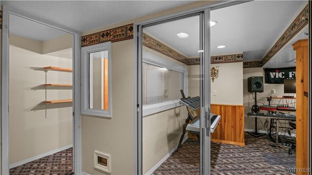 63 Constance Lane, Cheektowaga, NY 14227