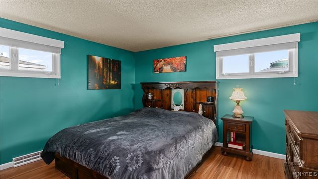 63 Constance Lane, Cheektowaga, NY 14227