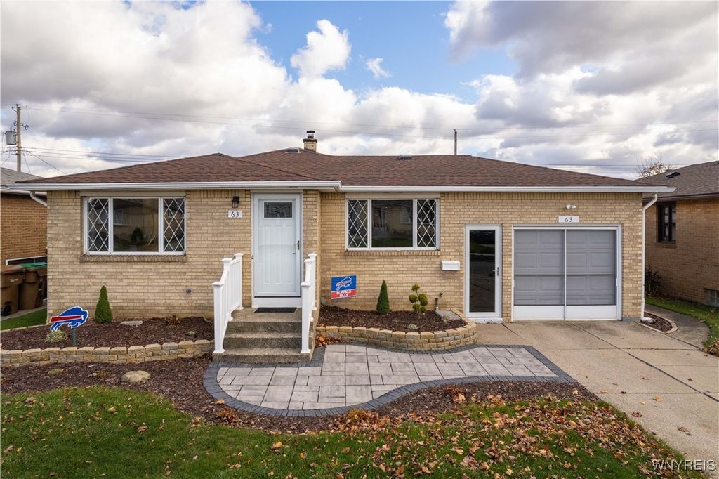 63 Constance Lane, Cheektowaga, NY 14227