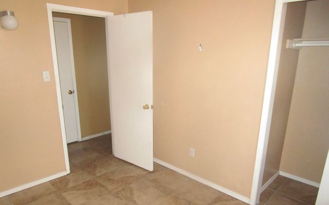 8216 BRET Place NE, Albuquerque, NM 87109