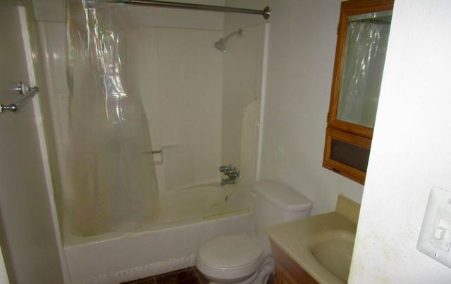 8216 BRET Place NE, Albuquerque, NM 87109