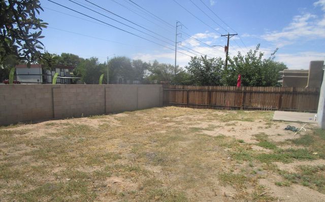 8216 BRET Place NE, Albuquerque, NM 87109