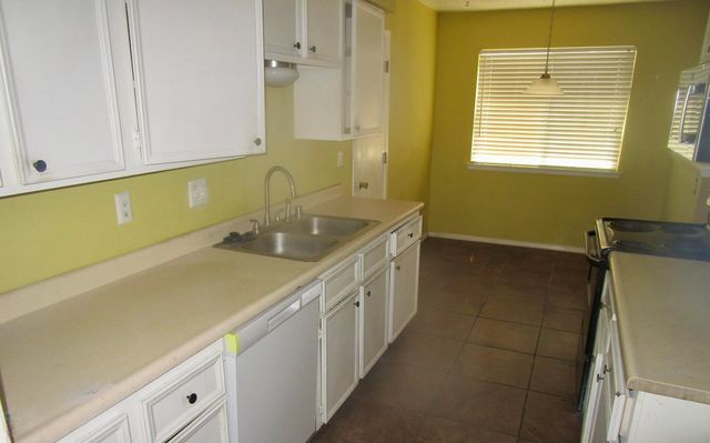8216 BRET Place NE, Albuquerque, NM 87109