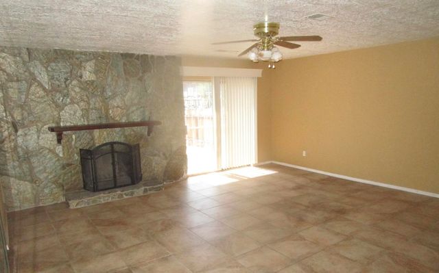 8216 BRET Place NE, Albuquerque, NM 87109