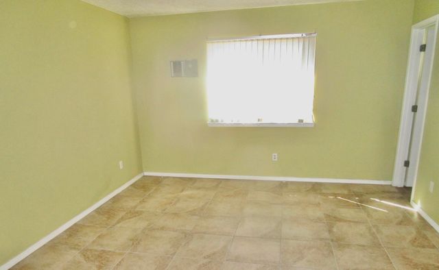 8216 BRET Place NE, Albuquerque, NM 87109