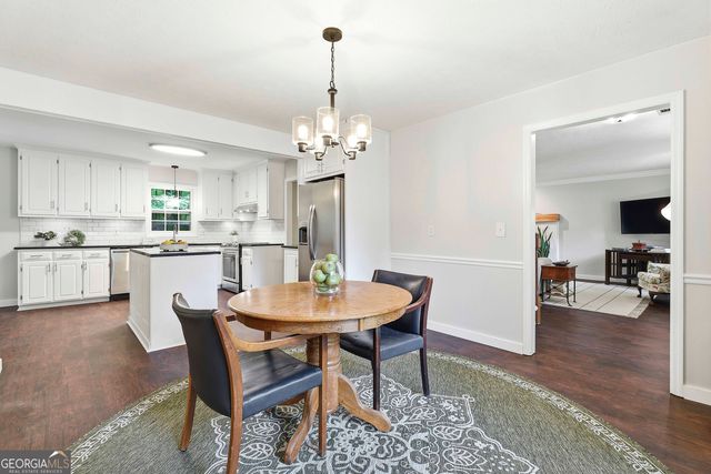 110 Greenbriar Trail, Lagrange, GA 30241