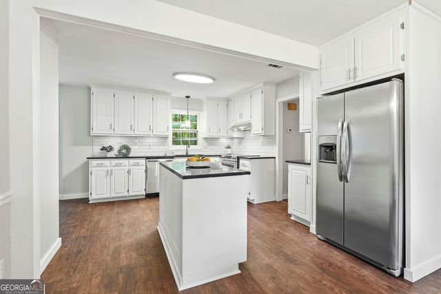 110 Greenbriar Trail, Lagrange, GA 30241
