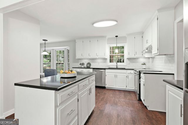 110 Greenbriar Trail, Lagrange, GA 30241