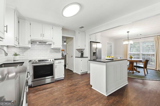 110 Greenbriar Trail, Lagrange, GA 30241