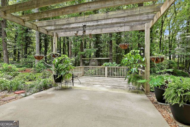 110 Greenbriar Trail, Lagrange, GA 30241