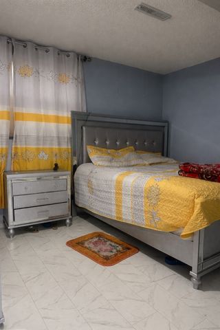 315 E Philip Street, Des Moines, IA 50315