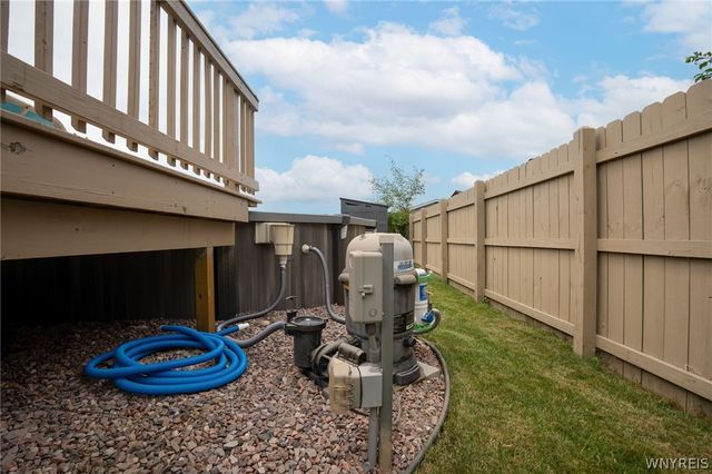 48 Castlewood Drive, Cheektowaga, NY 14227