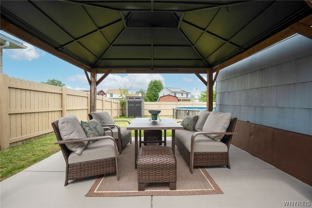 48 Castlewood Drive, Cheektowaga, NY 14227